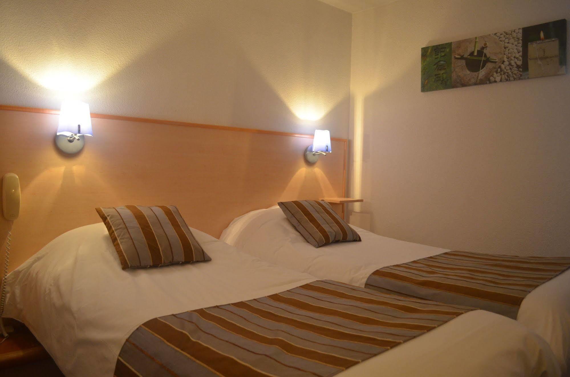 Ibis Budget La Rochelle ピュイルボロー エクステリア 写真